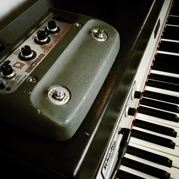 Rhodes and Boss CE-1 Chorus Ensemble Rhodes and Boss CE-1 Chorus Ensemble. Makes life cooler @bossfx_us