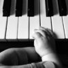 Should be playing in no time. 👶❤️🎹 Should be playing in no time. 👶❤️🎹