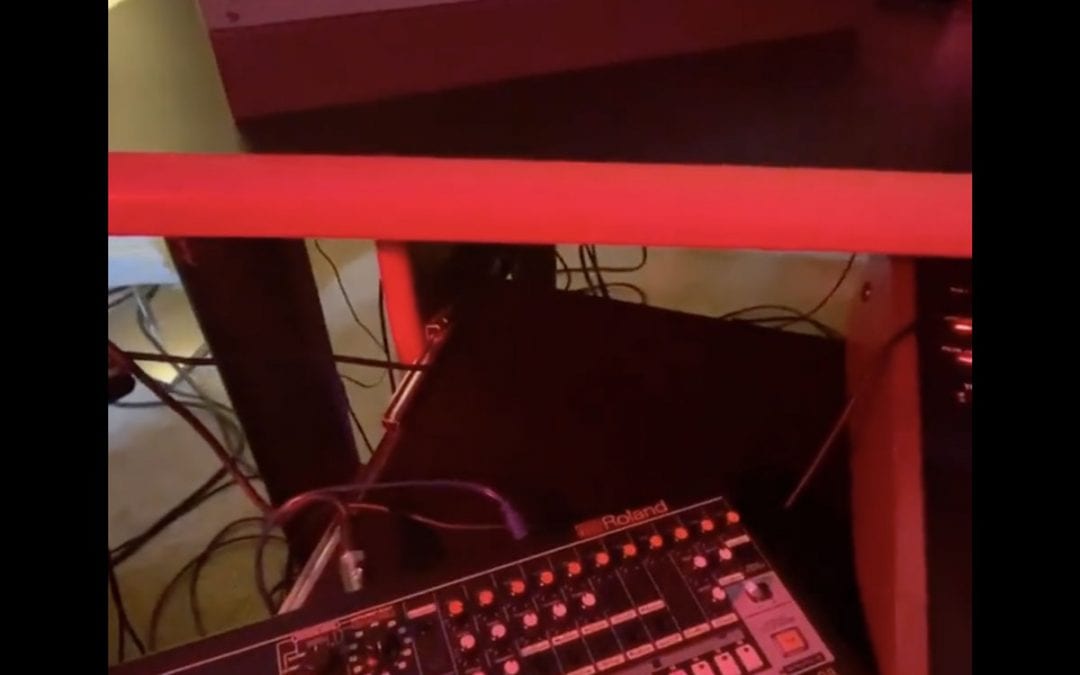 Happy #808day #synthwave #swing